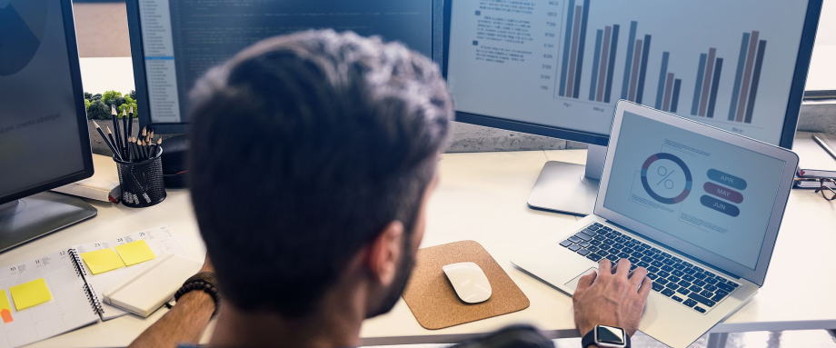 美国股市最新消息，盘中美股突发重大资讯，道指期货，纳斯达克指数，标准普尔指数，怎么开户，最新消息，牛市行情能否延续，再通胀交易