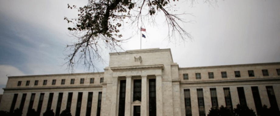 市场的焦点或将转向北京时间周四凌晨2点出炉的美联储4月货币政策会议纪要。隔夜,美联储主席鲍威尔在参议院银行业委员会讲话时表示,美联储准备动用所有工具来帮助美国经济挺过新冠危机