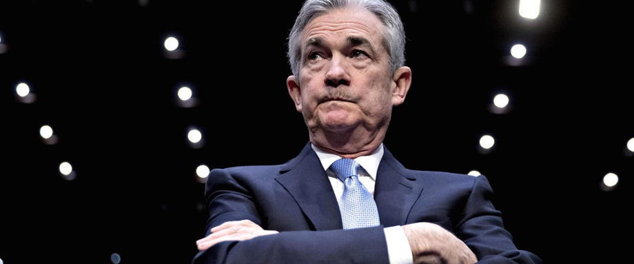 美联储主席鲍威尔周四表示，预测美国经济从目前严重衰退中复苏道路的努力面临着“全新水平的不确定性”