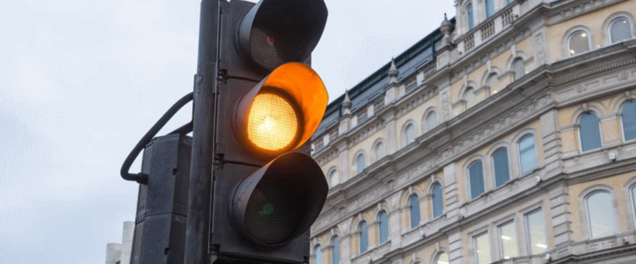 展望本周的风险事件,可谓一个不折不扣的超级周。金融市场将迎来多个国家5月制造业和服务业采购经理人指数(PMI),还有美国非农就业、贸易收支等重磅数据。在央行方面,投资者本周还将迎来欧洲央行、澳洲联储以及加拿大央行利率决议。