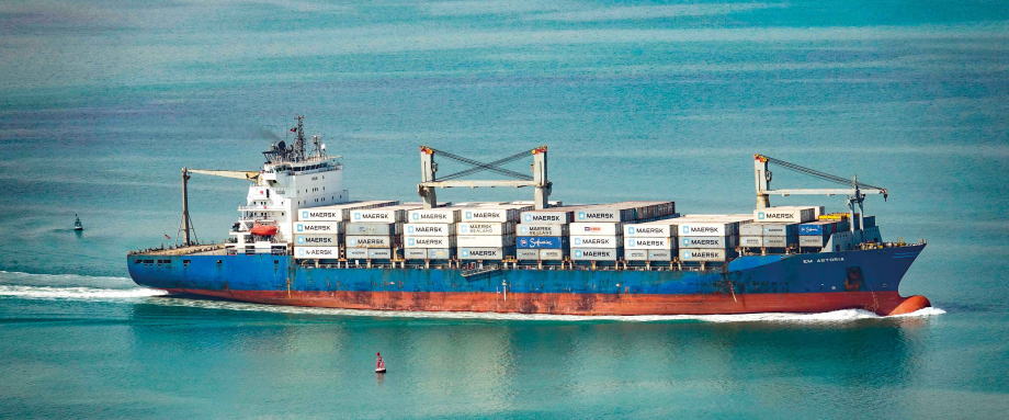 随着国内新冠疫情防控措施的放宽、经营活动恢复,财新5月中国服务业PMI升至逾九年半最高,业界信心保持乐观