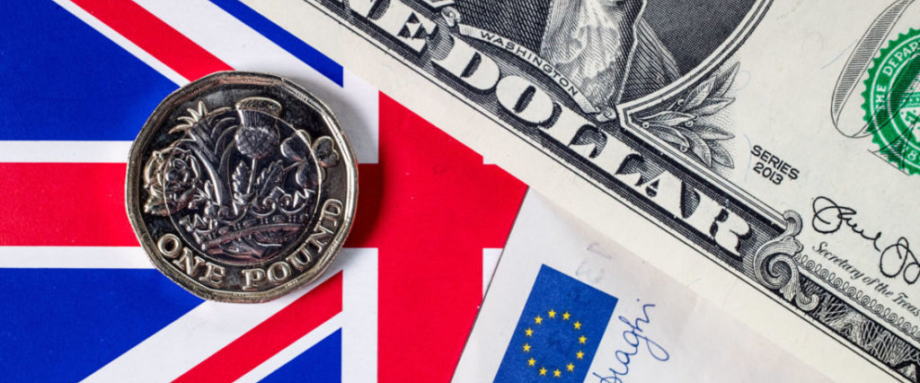 英国首相特雷莎·梅(Theresa May)周三(11月14日)获得内阁对于脱欧协议草案的支持,在此之后英镑曾短暂反弹,但周四随着多位大臣的辞职以及不信任投票的风险升温,英镑遭到大肆抛售。英镑/美元