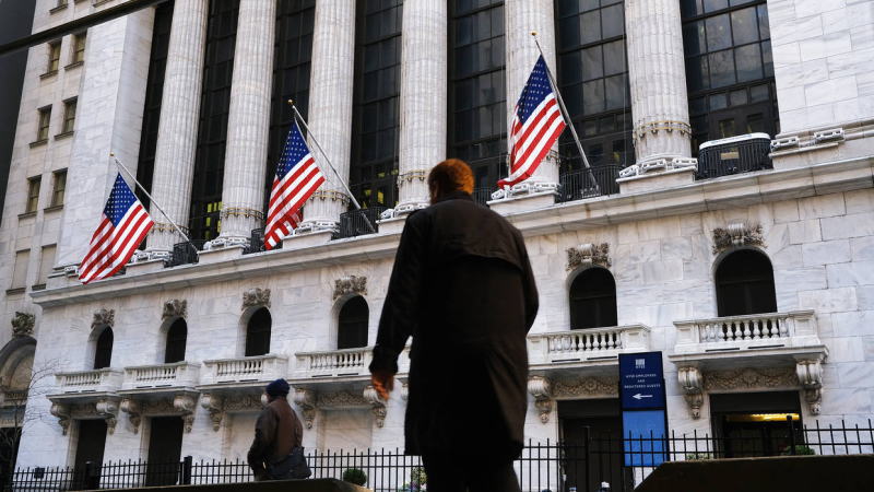 美国股市最新消息，盘中美股突发重大资讯，道指期货，纳斯达克指数，标准普尔指数，怎么开户，最新消息，牛市行情能否延续，再通胀交易