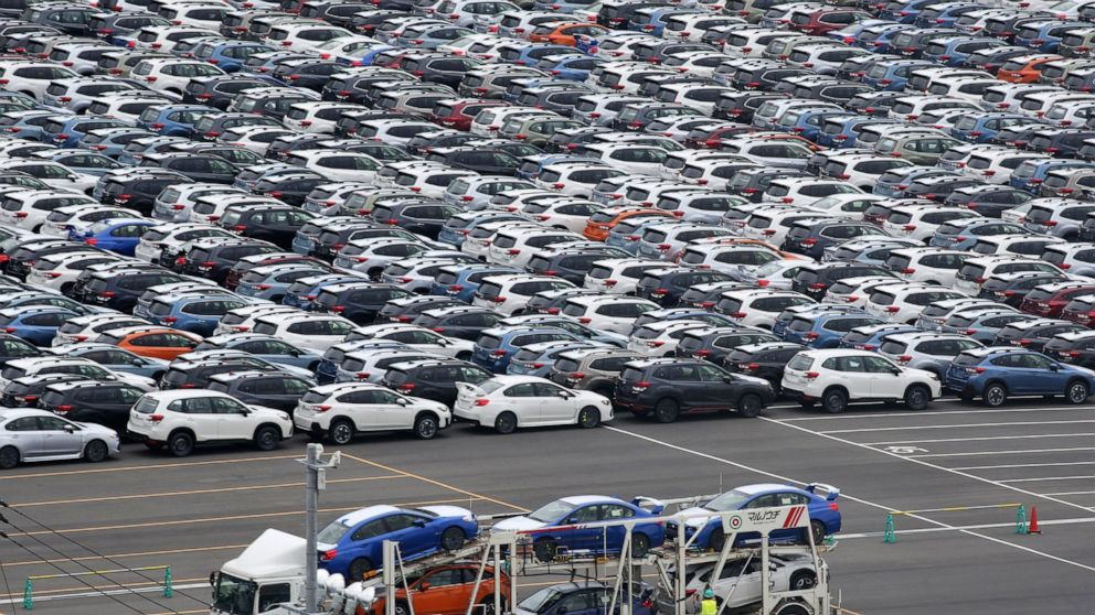 经济产业大臣梶山弘志周二表示，在与英国的英退后贸易协议谈判中，日本将要求提前取消汽车和汽车零部件关税。“在谈判中，我们希望敦促(英国)提前取消关税，主要是汽车和汽车零部件关税...同时对数字贸易采取高层次规则