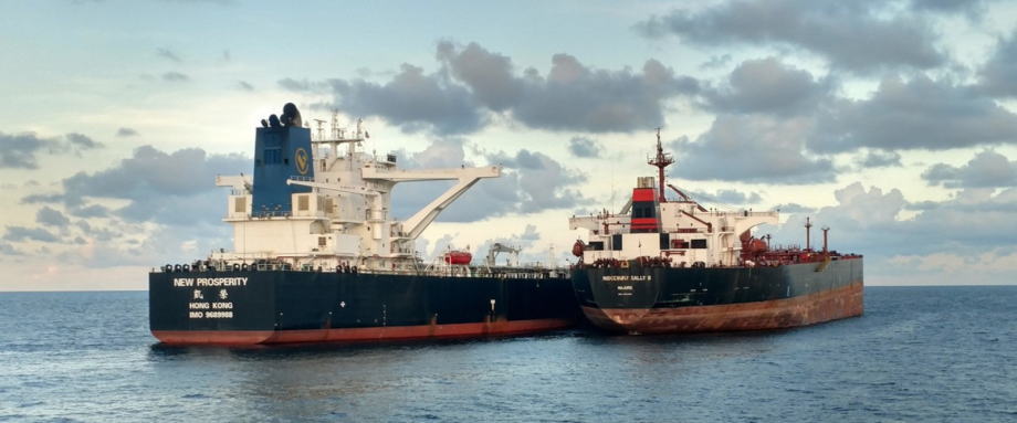 沙特阿拉伯在前几个月向美国大量出口原油后,如今几乎暂停了美国原油供应。彭博汇编的油轮追踪数据显示