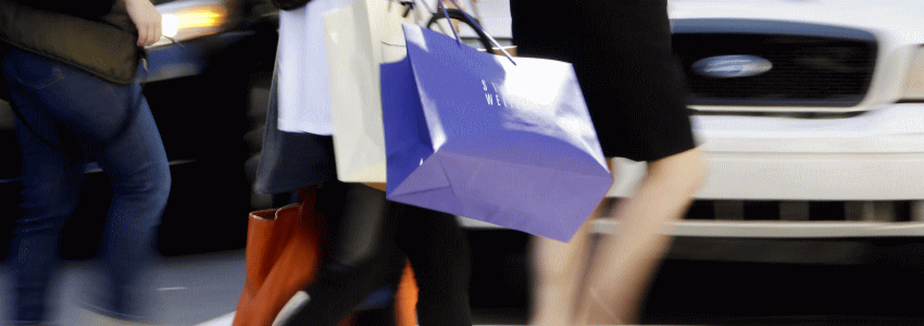 6月10日,泰国内阁批准了多项减免赋税的议案。会上提到受新冠肺炎疫情的影响,酒吧及其他夜间娱乐场所、按摩店、马场和高尔夫球场等服务性行业遭到严重冲击