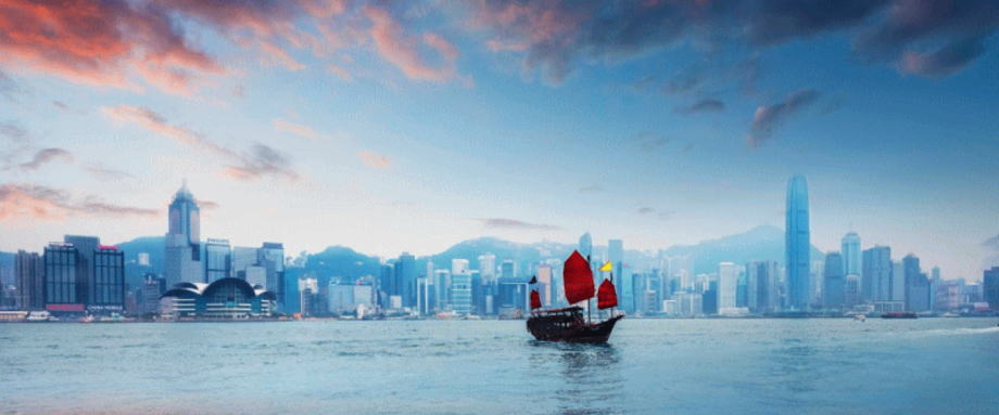 香港金融管理局周五就市场对香港金融稳定及有否出现“走资”情况的讨论,以答问形式再作阐释。金管局指出,本港存款数字保持平稳,外汇储备“弹药”绝对充足,而银行体系亦有充足的美元现钞供应