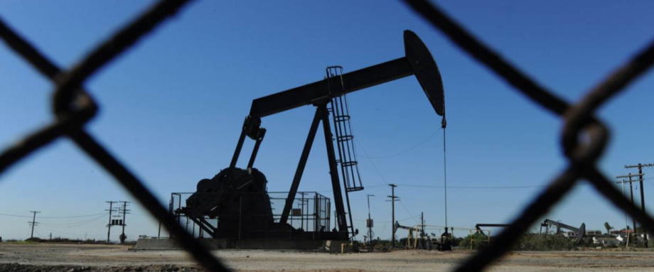 美国油服公司贝克休斯(Baker Hughes)周五(6月12日)公布数据显示，截至6月12日当周，美国钻井总数较上周减少5座至279座；美国活跃石油钻井数较上周减少7座至199座；美国天然气钻井总数较上周增加2座至78座；美国混杂钻井总数较上周维持2座不变。