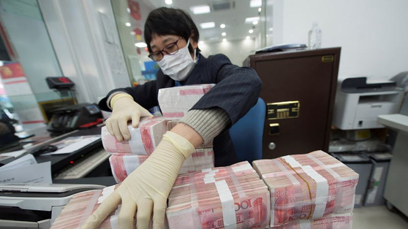 中国央行周五公布,6月新增人民币贷款1.81万亿元,预期值1.8万亿元;当月末广义货币供应量(M2)同比增长11.1%