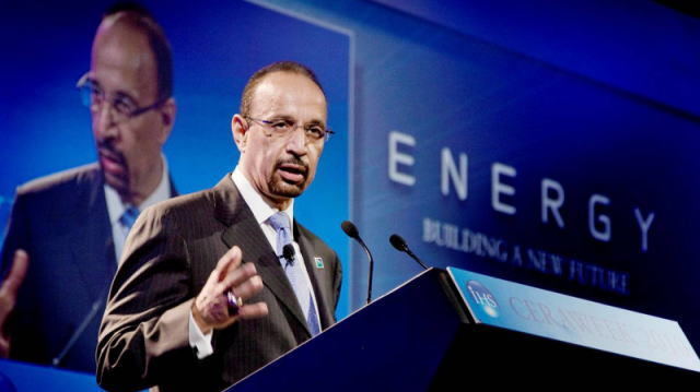 在经历11月的大跌后,油价在12月首个交易日大涨。沙特和俄罗斯延长限产协议、加拿大实施产量限制抵消了卡塔尔退出OPEC带来的负面影响。