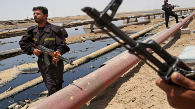 在经历11月的大跌后,油价在12月首个交易日大涨。沙特和俄罗斯延长限产协议、加拿大实施产量限制抵消了卡塔尔退出OPEC带来的负面影响。