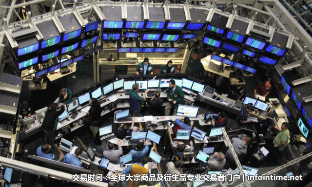 高通和苹果同意结束两年来围绕数以十亿美元计技术专利许可费的诉讼大战,业务格局原本因诉讼而面临重塑威胁的高通股价飙涨。高通与苹果就牵涉甚广的法律争议意外达成和解