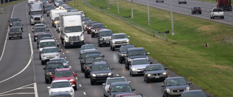 亚市盘中,WIT原油主力07月合约震荡走低,现报:65.92美元/桶。布伦特原油主力08月合约震荡走高,现报:68.43美元/桶