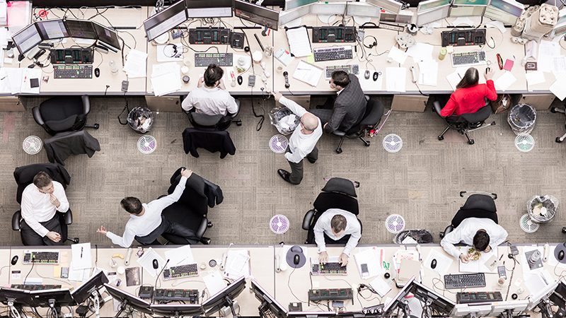 美国股市最新消息，盘中美股突发重大资讯，道指期货，纳斯达克指数，标准普尔指数，怎么开户，最新消息，牛市行情能否延续，再通胀交易