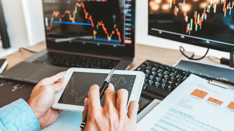 美国股市最新消息，盘中美股突发重大资讯，道指期货，纳斯达克指数，标准普尔指数，怎么开户，最新消息，牛市行情能否延续，再通胀交易