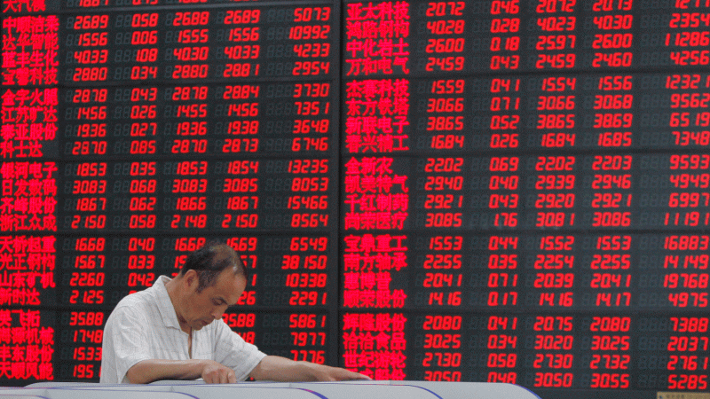 中国股市的投资者自国庆长假后热情高涨,助推中国股票市值自2015年以来首次突破10万亿美元。