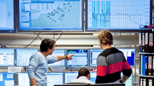 美国股市最新消息,盘中美股突发重大资讯,道指期货,纳斯达克指数,标准普尔指数,怎么开户,最新消息,牛市行情能否延续,再通胀交易