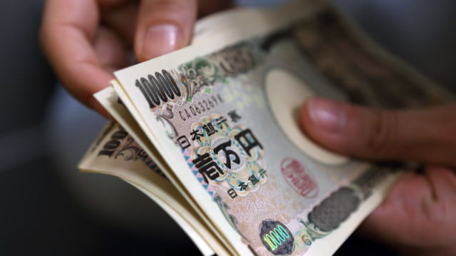 日本《产经新闻》2日报道称，英国完成脱欧程序后，日本政府希望进一步强化与英国的双边关系。